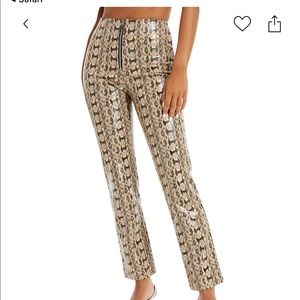 New with tags! Danielle Bernstein for Macys snakeskin pant.